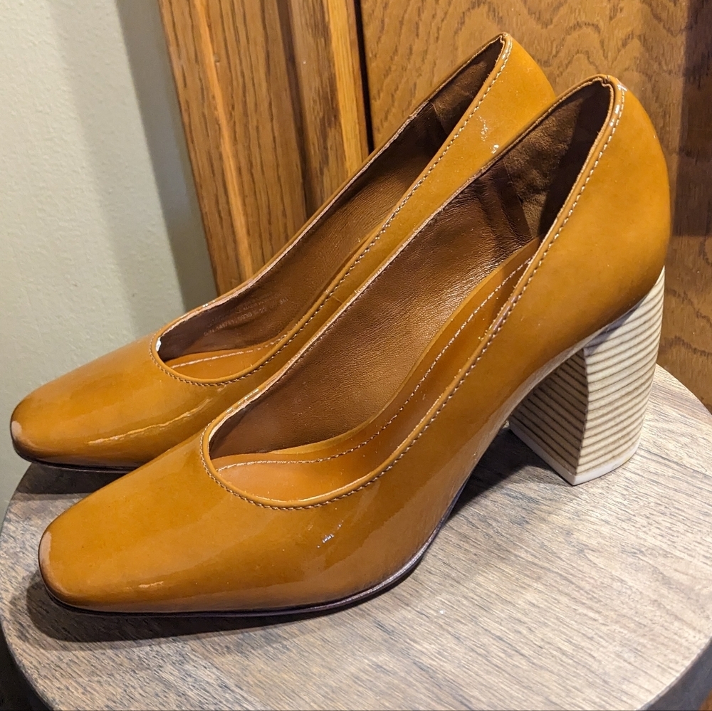 Tory Burch Banana Patent Leather Pumps sz 5M - Picture 6 of 16